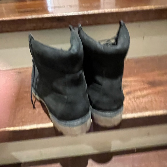 Timberland Boots - Picture 5 of 6